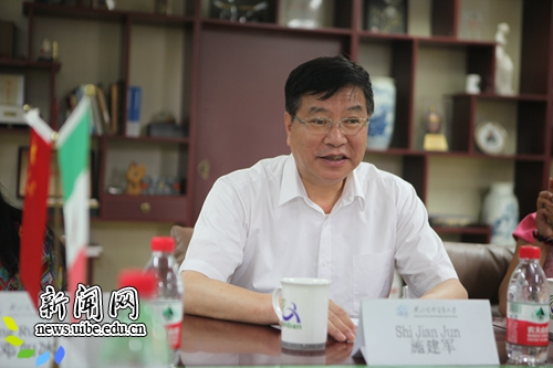 墨西哥新莱昂自治大学孔子学院暑期汉语文化体验营施建军讲话