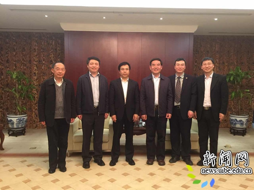 蒋庆哲书记、王稼琼校长赴中国进出口银行调研