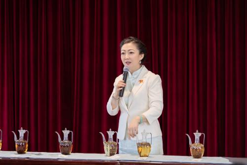 法国诺欧商学院零售管理硕士项目国学茶艺鉴赏讲座顺利举办-王玲玲老师讲座