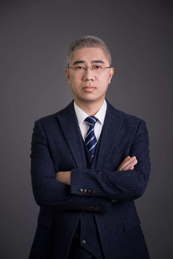 对外经济贸易大学-法国诺欧商学院零售管理硕士项目25班 优秀毕业生三等奖学金获得者 张英杰